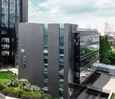 湖南中小企业网站建设技术选型指南：从域名注册到服务器部署全流程